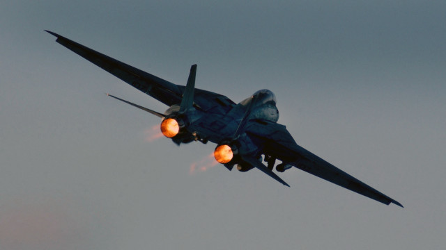 Fighterjet cloudy sky landinggear smoketrail free wallpaper for desktop - medium preview image