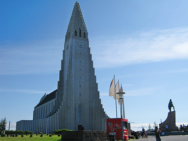 Large building tall tower clock free wallpaper for desktop - medium preview image