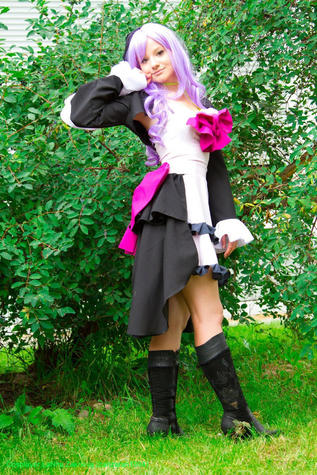 Purple haired cosplay garden portrait free wallpaper for mobile - medium preview image