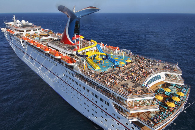 Cruise ship water slide city free wallpaper for desktop - medium preview image