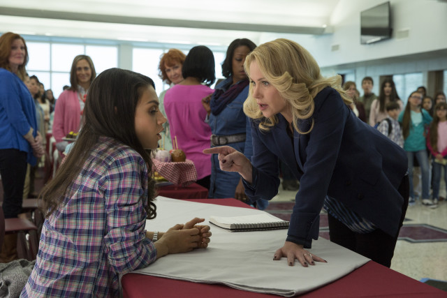 Woman talking little girl table free wallpaper for desktop - medium preview image