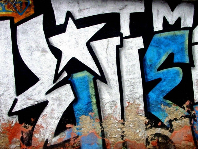 Graffiti wall star name written free wallpaper for desktop - medium preview image