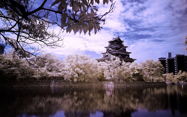 Castle lake trees leaves background free wallpaper for desktop - medium preview image