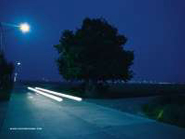 Street night light tree distance free wallpaper for desktop - medium preview image