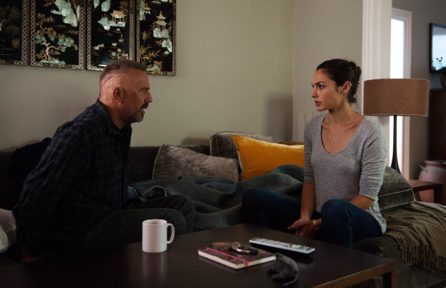 Man woman couch talking living free wallpaper for desktop - medium preview image