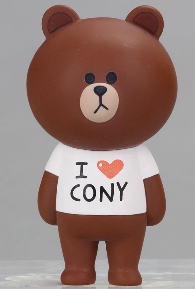 Brown bear white shirt heart free wallpaper for mobile - medium preview image