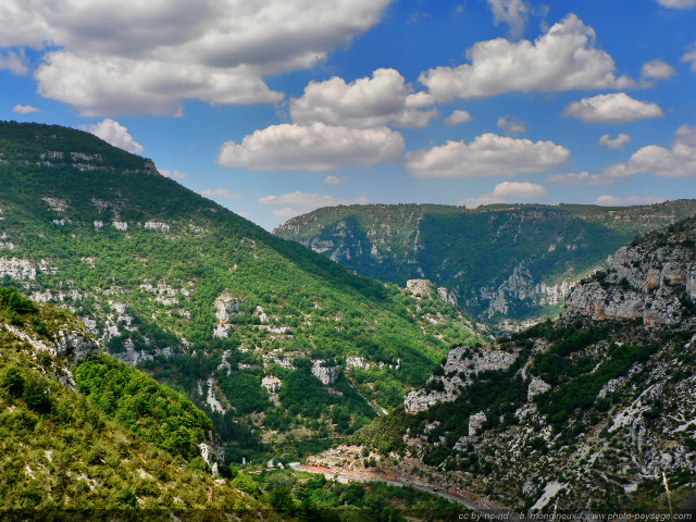 Valley mountain blue sky clouds free wallpaper for desktop - medium preview image