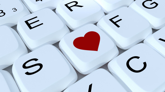Keyboard heart s image png free wallpaper for desktop - medium preview image
