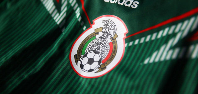 Soccer jersey soccer ball crest free wallpaper for desktop - medium preview image