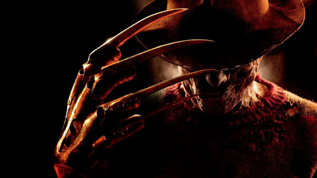 Creepy man hat bloody face free wallpaper for desktop - medium preview image