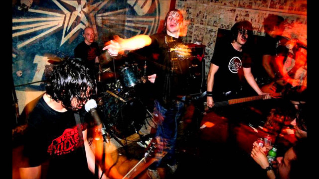 Group playing music room flag free wallpaper for desktop - medium preview image