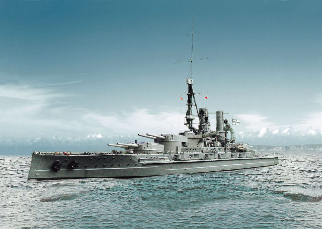 Large gray boat ocean sky free wallpaper for desktop - medium preview image