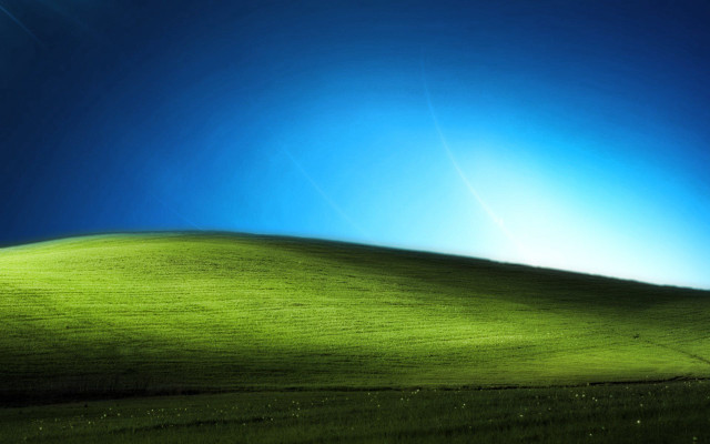 Green field blue sky bright free wallpaper for desktop - medium preview image