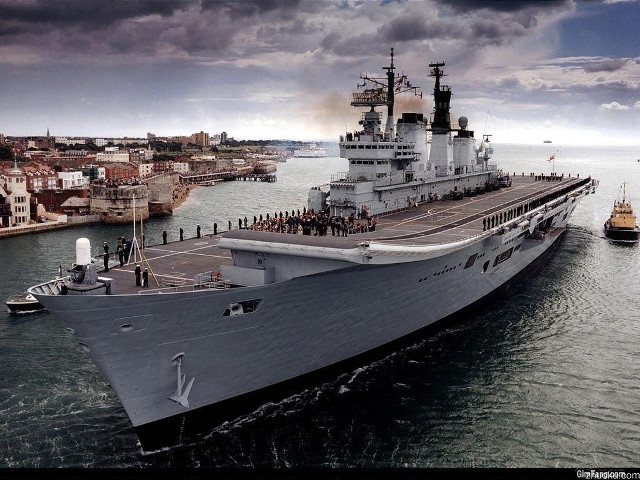 Large ship people deck boat free wallpaper for desktop - medium preview image