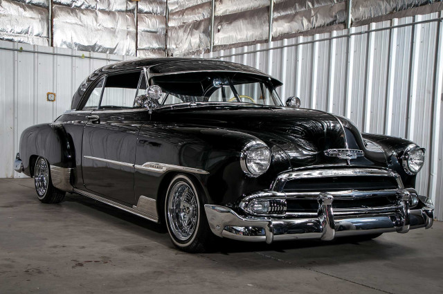 Black classic car garage metal free wallpaper for desktop - medium preview image