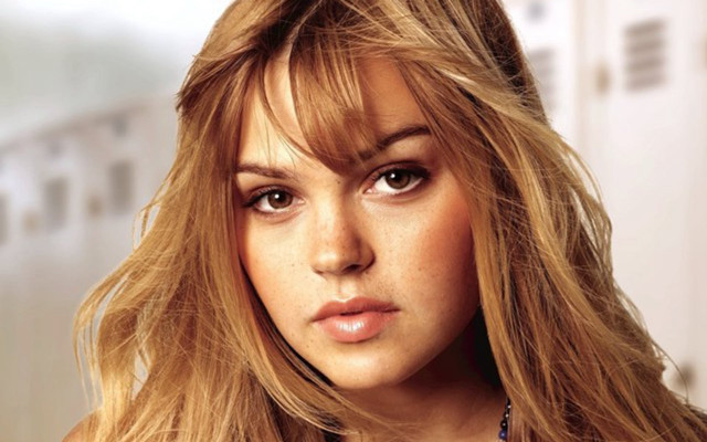 Woman blonde hair necklace serious free wallpaper for desktop - medium preview image