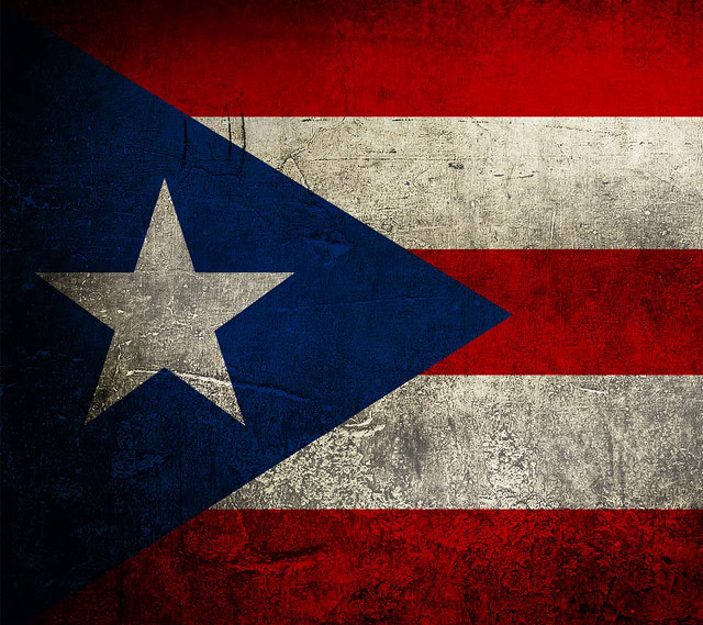 Grungy flag star white top free wallpaper for tablet - medium preview image