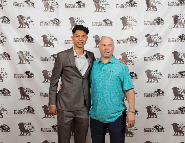 Two men standing wall sign free wallpaper for desktop - medium preview image