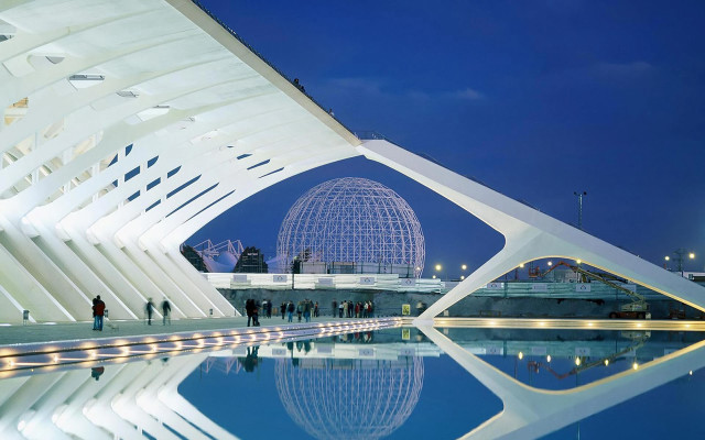 Building white structure pool front free wallpaper for desktop - medium preview image