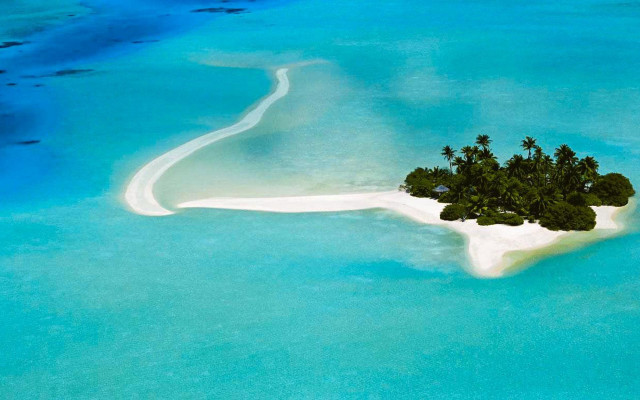 Island small island middle ocean free wallpaper for desktop - medium preview image