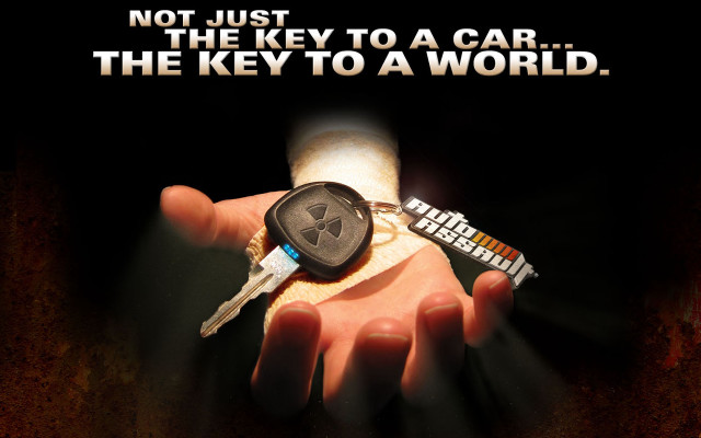 Person holding car key message free wallpaper for desktop - medium preview image