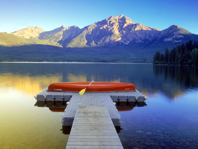 Boat docked pier lake mountains #2 free wallpaper for desktop - medium preview image