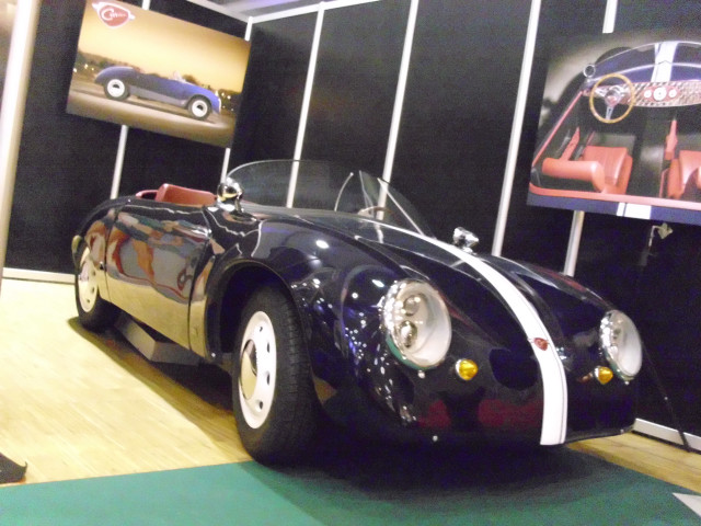 Car museum green floor black free wallpaper for desktop - medium preview image