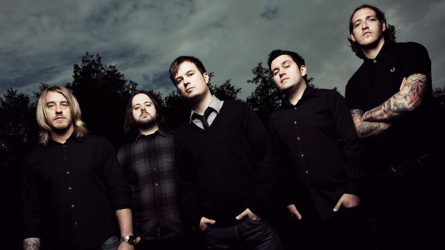 Men group cloudy sky trees free wallpaper for desktop - medium preview image