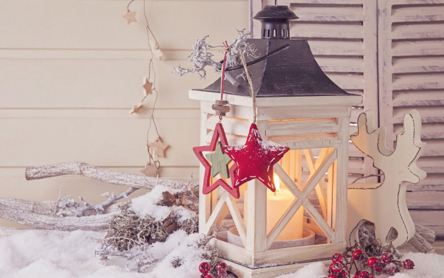Lantern star snow christmas decoration free wallpaper for desktop - medium preview image