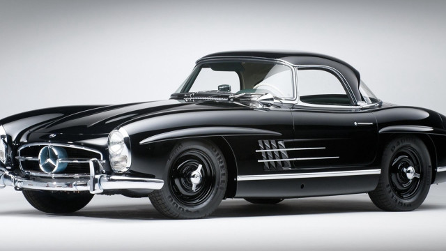 Black mercedes benz photorealism digital free wallpaper for desktop - medium preview image