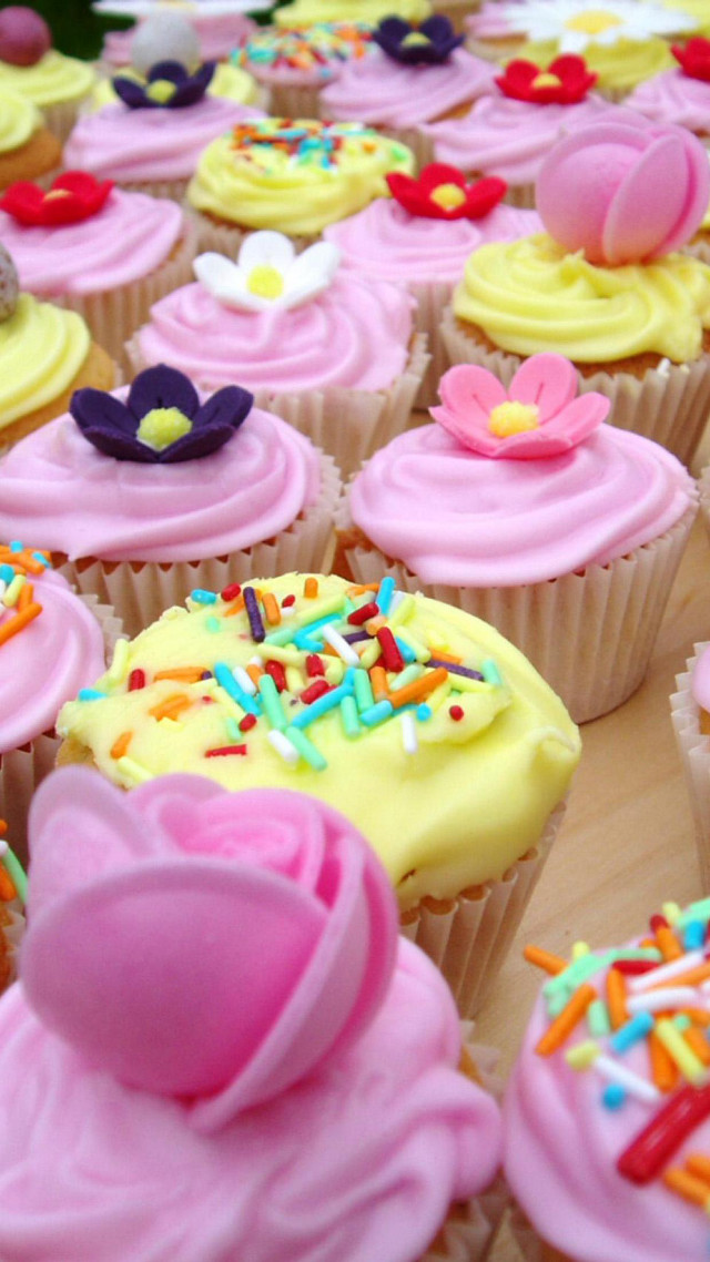 Cupcakes frosting sprinkles table delicious free wallpaper for mobile - medium preview image