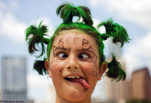 Green hair face paint peace free wallpaper for desktop - medium preview image
