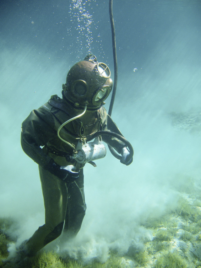 Diving suit underwater scuba pole free wallpaper for mobile - medium preview image