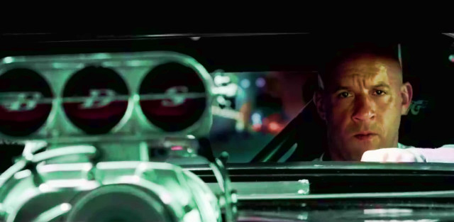 Man driving car green light free wallpaper for desktop - medium preview image