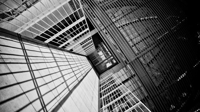 Tall building skylight center window free wallpaper for desktop - medium preview image