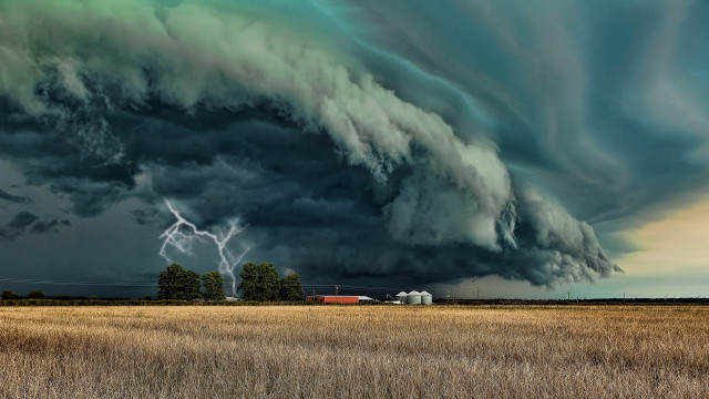 Storm field barn trees foreground free wallpaper for desktop - medium preview image