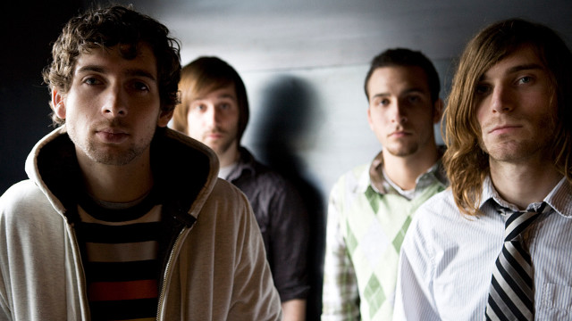 Men group room wall tie free wallpaper for desktop - medium preview image