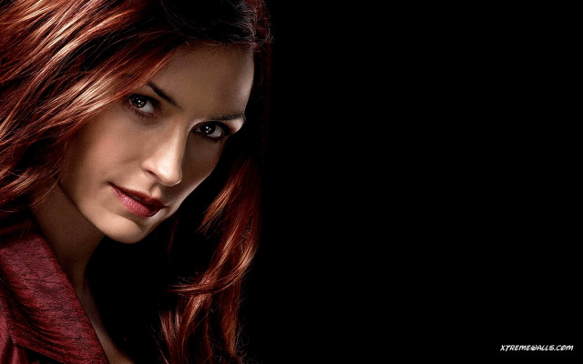 Red haired woman gothic portrait free wallpaper for desktop - medium preview image