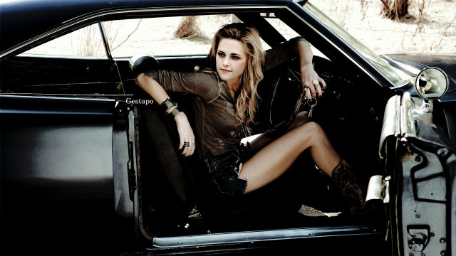 Woman sitting back car legs free wallpaper for desktop - medium preview image