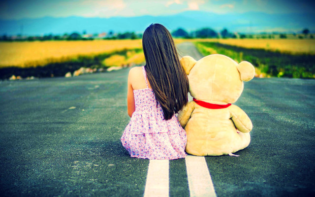 Girl road winnie pooh backyard free wallpaper for desktop - medium preview image