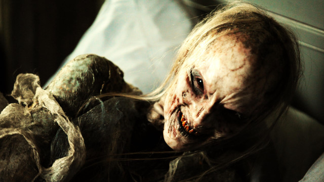 Creepy doll bed cloth head free wallpaper for desktop - medium preview image