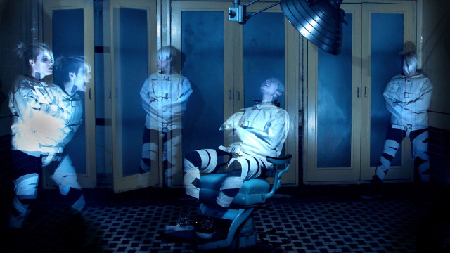 Room chair mirror reflection person free wallpaper for desktop - medium preview image