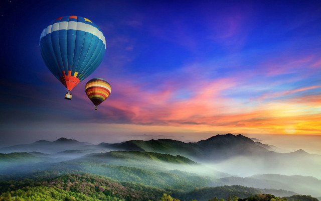 Hot air balloon over green #2 free wallpaper for desktop - medium preview image