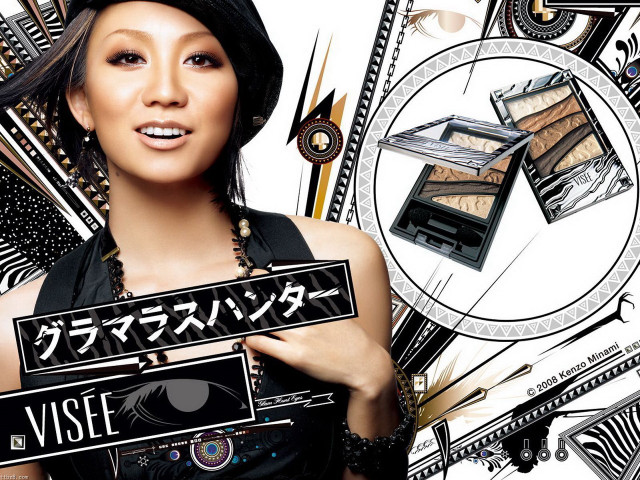 Woman holding sign picture hairdo free wallpaper for desktop - medium preview image