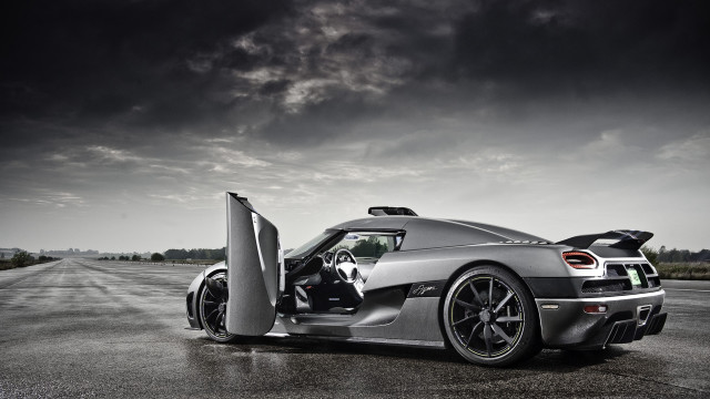 Silver sports car open doors #3 free wallpaper for desktop - medium preview image