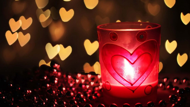 Red candle heart table hearts #3 free wallpaper for desktop - medium preview image