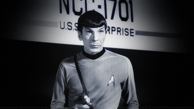 Star trek man uss enterprise free wallpaper for desktop - medium preview image