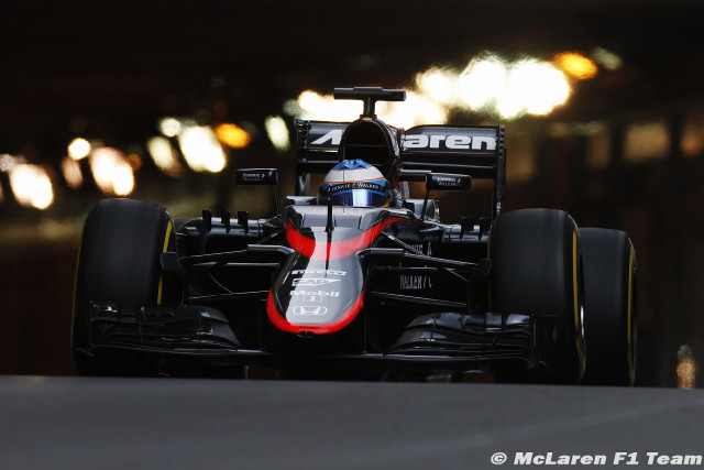 Racecar night lights blurry alonso free wallpaper for desktop - medium preview image