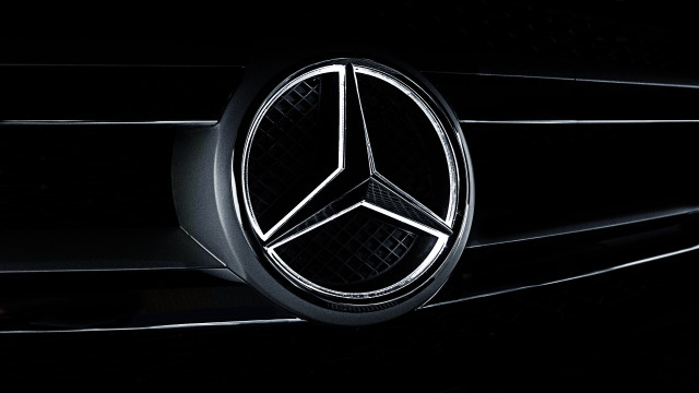 Mercedes logo car grille dark free wallpaper for desktop - medium preview image