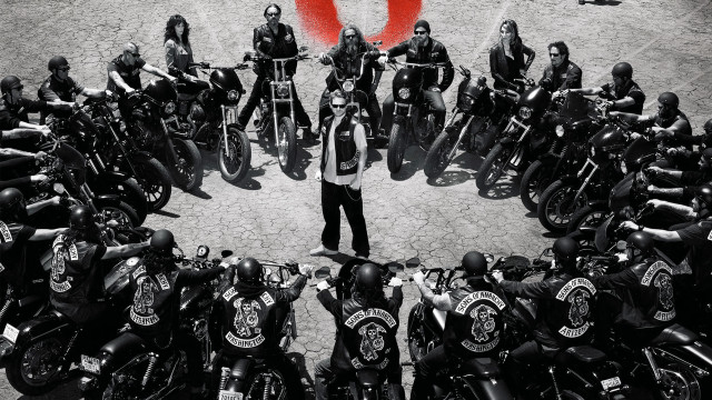 Man motorcycles red circle group free wallpaper for desktop - medium preview image